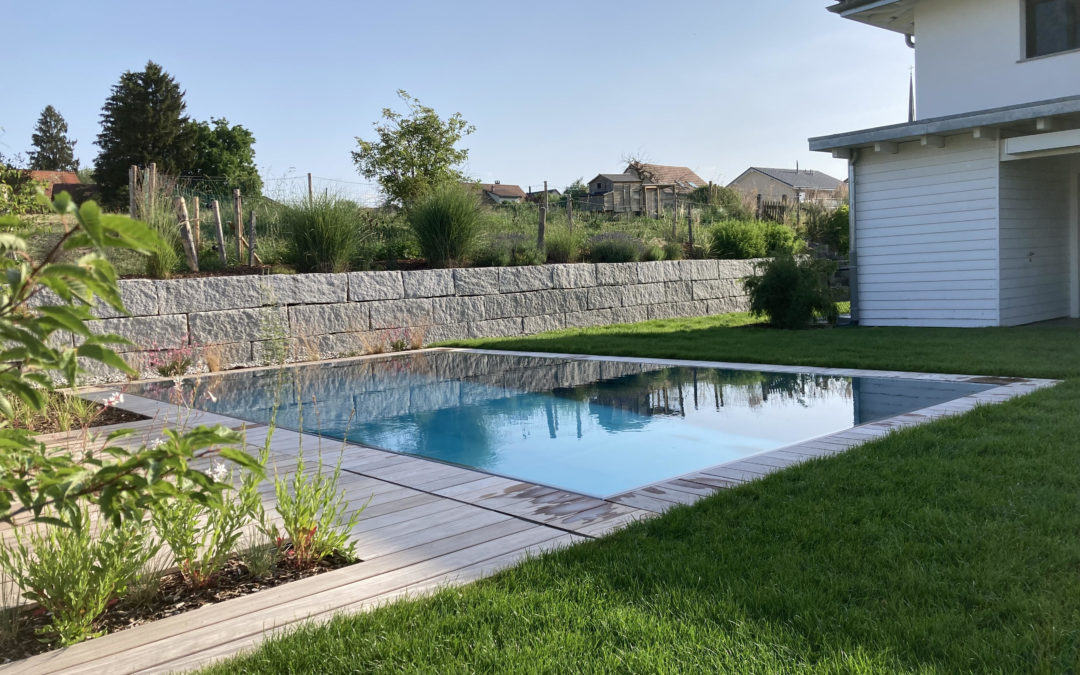 Piscine réalisée par Pred SA Technique Piscine — Le Mouret, Suisse romande