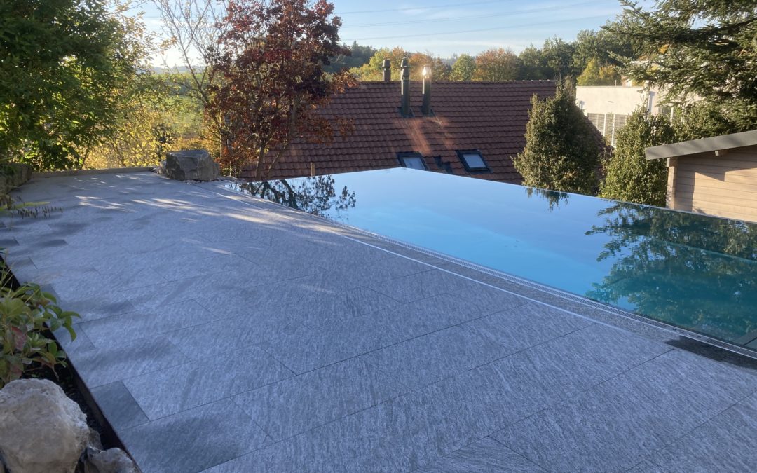Piscine réalisée par Pred SA Technique Piscine — Le Mouret, Suisse romande